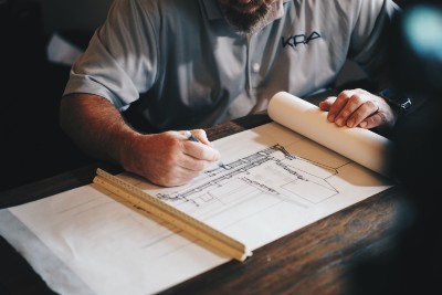 daniel-mccullough-HtBlQdxfG9k-unsplash